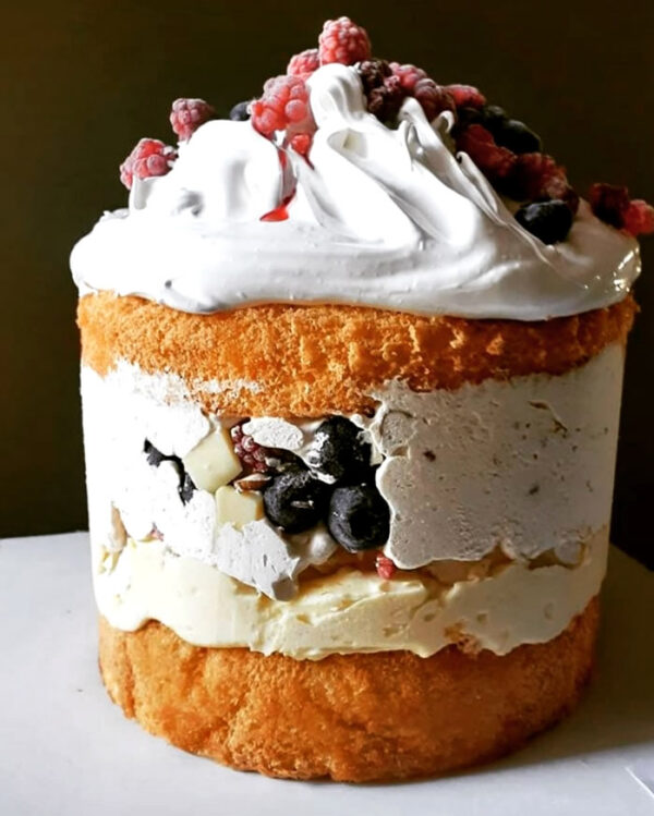 Torta de Ganache de Chocolate Blanco Descubierta