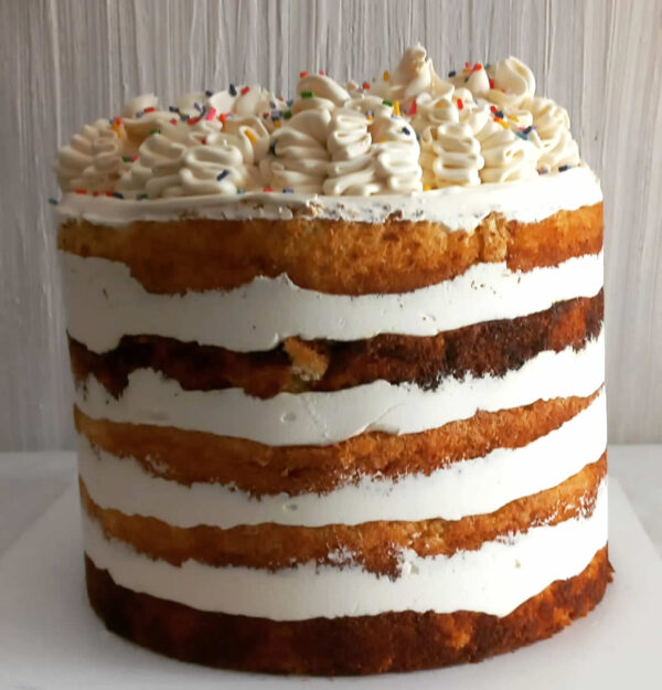 Torta Clásica de Vainilla y Chantilly